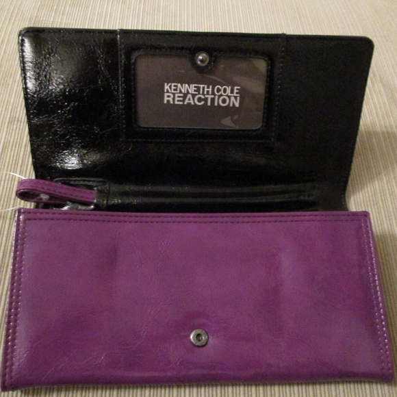 NWOT KENNETH COLE REACTIONS Wallet Wristlet Clutch - Picture 4 of 8